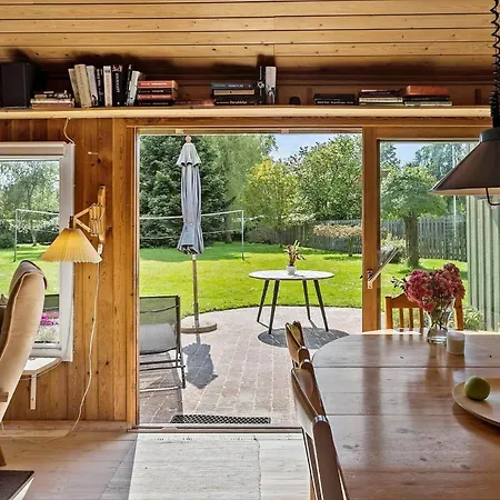 M334-vaeggerlose-kaersangervej-2 * Bøtø By